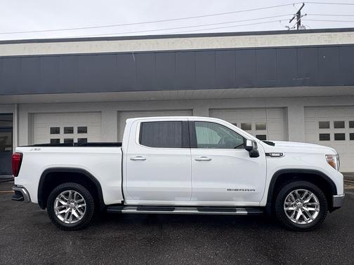 2021 GMC Sierra 1500 SLT