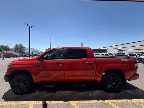 2018 Toyota Tundra SR5