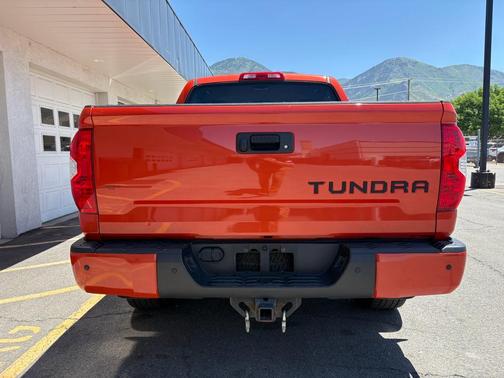 2018 Toyota Tundra SR5