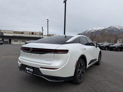 2024 Toyota Crown Limited