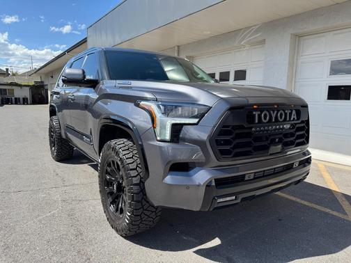 2024 Toyota Sequoia Platinum