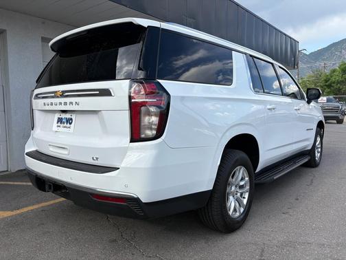 2021 Chevrolet Suburban LT