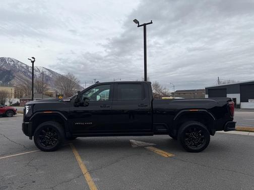 2024 GMC Sierra 3500 AT4