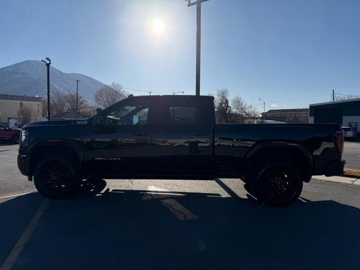 2024 GMC Sierra 3500 AT4