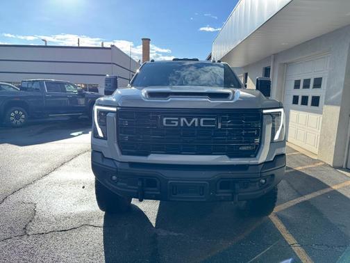 2025 GMC Sierra 2500 AT4X