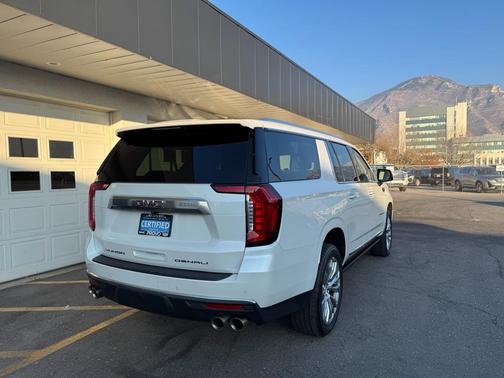 2023 GMC Yukon XL Denali