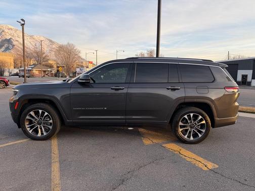 2022 Jeep Grand Cherokee L Overland