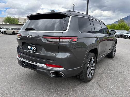 Metallic 2022 Jeep Grand Cherokee L Overland