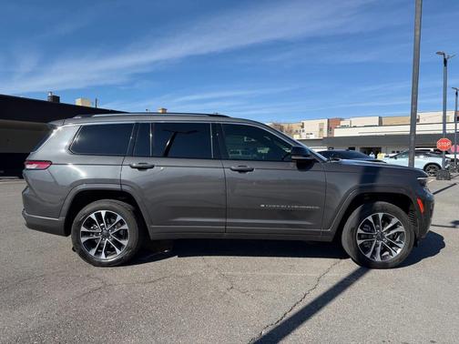 2022 Jeep Grand Cherokee L Overland