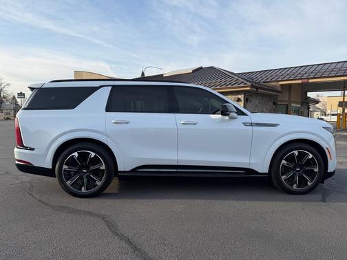 2026 Cadillac Escalade IQL Sport