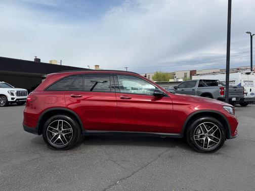 2018 Mercedes-Benz GLC 300 Base 4MATIC