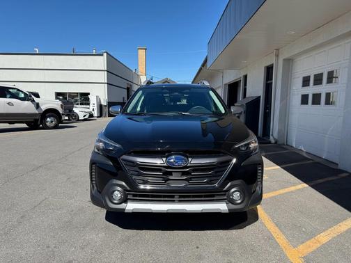 2024 Subaru Outback Touring XT