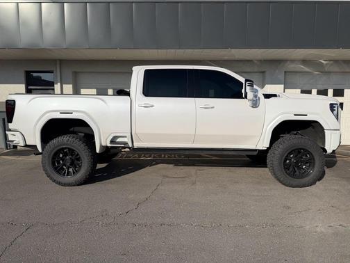 2024 GMC Sierra 3500 Denali Ultimate