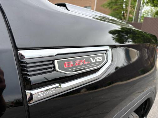 Onyx Black 2023 GMC Sierra 1500 Denali