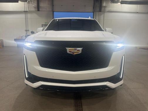 2023 Cadillac Escalade ESV Sport