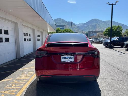 2024 Tesla Model X Base