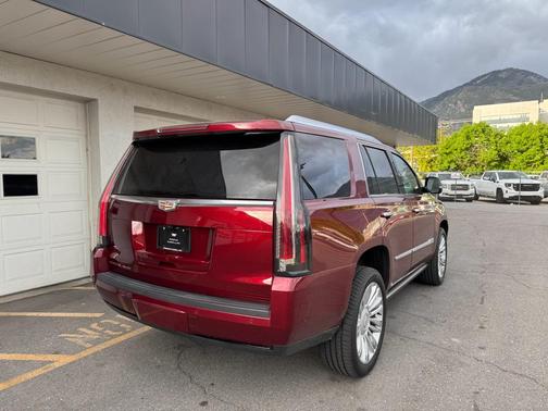 2019 Cadillac Escalade Platinum