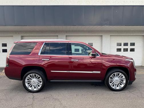 2019 Cadillac Escalade Platinum
