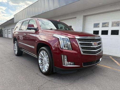 2019 Cadillac Escalade Platinum