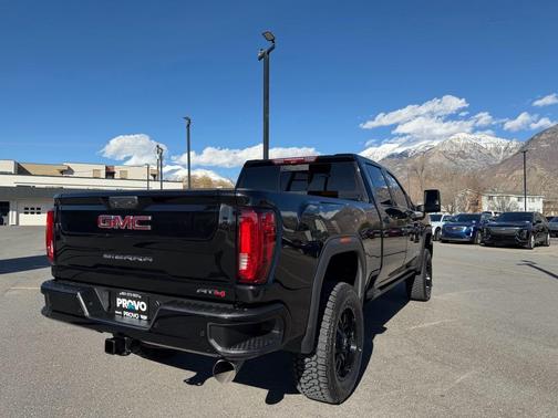 2023 GMC Sierra 2500 AT4