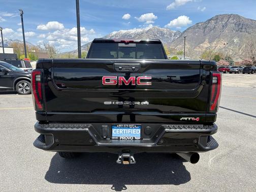Onyx Black 2024 GMC Sierra 3500 AT4