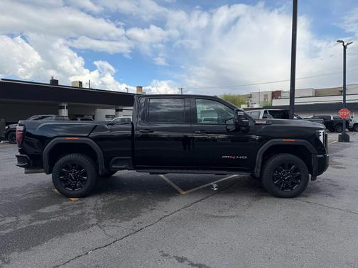 Onyx Black 2024 GMC Sierra 3500 AT4