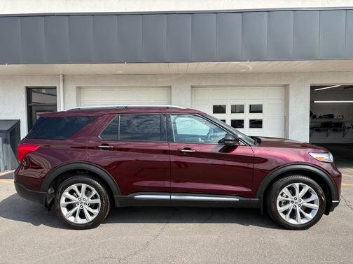 2022 Ford Explorer Platinum