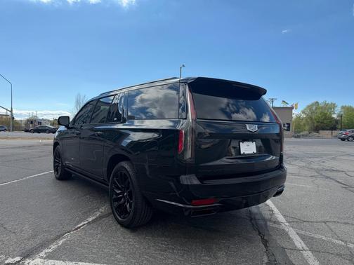 2022 Cadillac Escalade ESV Sport Platinum