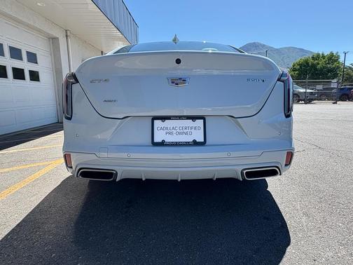 2022 Cadillac CT4 Premium Luxury