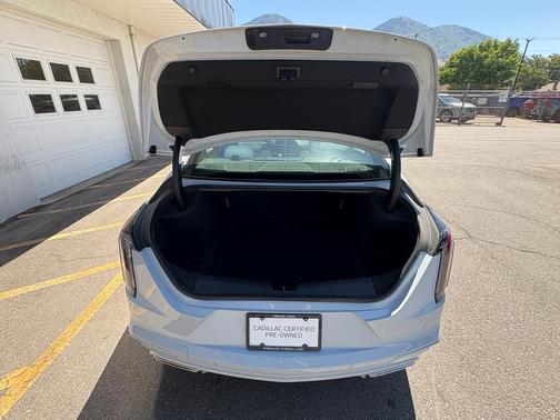 2022 Cadillac CT4 Premium Luxury