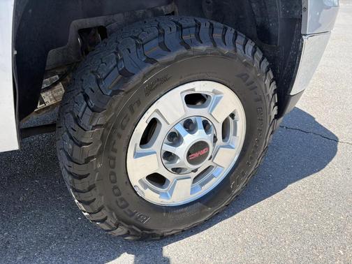 Quicksilver Metallic 2013 GMC Sierra 2500 SLE