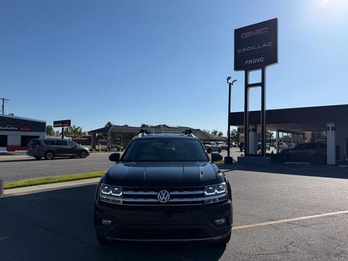 Deep Black Pearl Effect 2018 Volkswagen Atlas 3.6L SE w/Technology