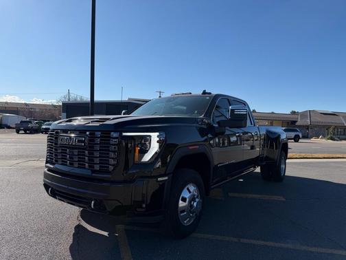 2025 GMC Sierra 3500 Denali Ultimate
