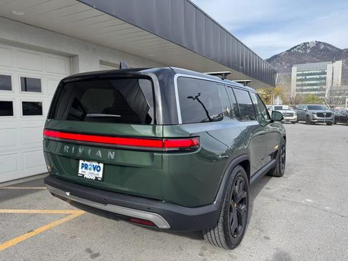 2023 Rivian R1S Launch Edition