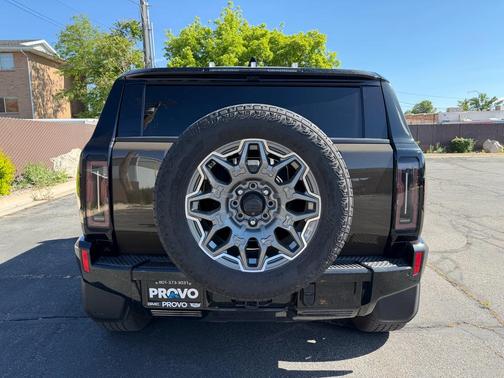 Deep 2024 GMC HUMMER EV SUV 3X