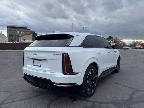 2025 Cadillac Escalade IQ Sport 2