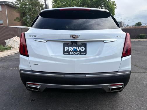 Crystal White Tri-Coat 2021 Cadillac XT5 Premium Luxury