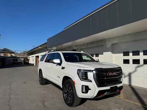 2024 GMC Yukon XL AT4