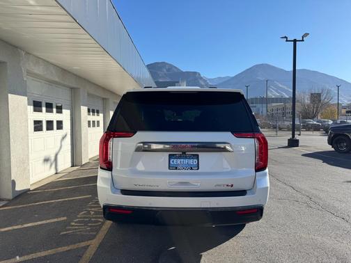 2024 GMC Yukon XL AT4