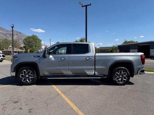 Sterling 2025 GMC Sierra 1500 SLT