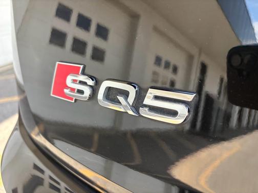 2022 Audi SQ5 3.0T Premium Plus