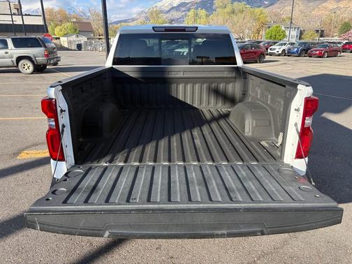 Summit White 2021 Chevrolet Silverado 1500 RST