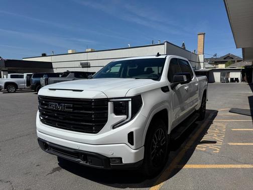 2025 GMC Sierra 1500 Elevation