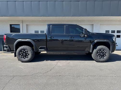 2025 GMC Sierra 2500 AT4X