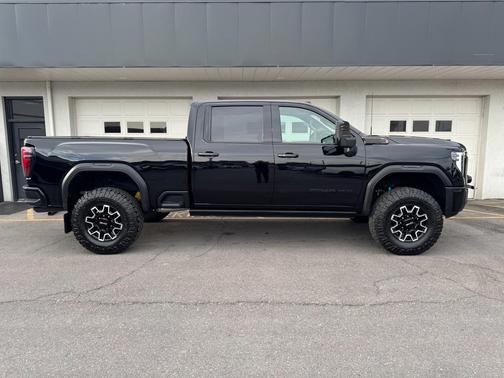 2025 GMC Sierra 2500 AT4X