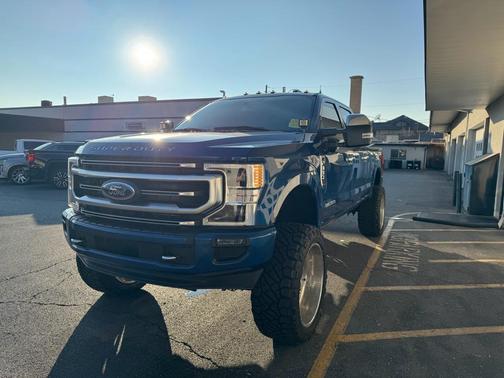 2022 Ford F-350 Platinum