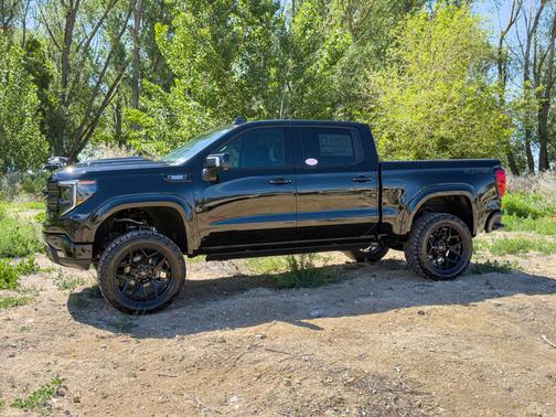 Onyx Black 2026 GMC Sierra 1500 Elevation