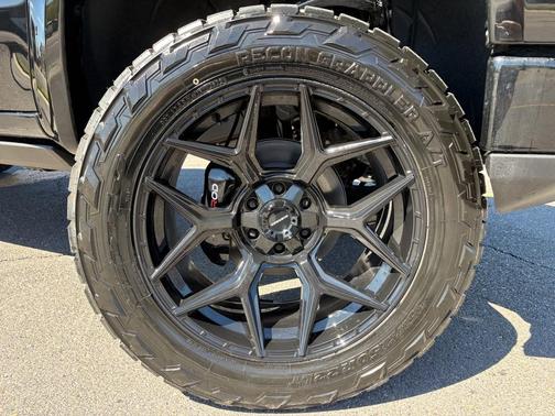 Onyx Black 2026 GMC Sierra 1500 Elevation