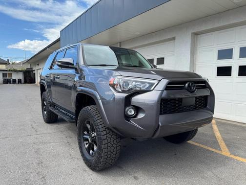 2022 Toyota 4Runner SR5 Premium