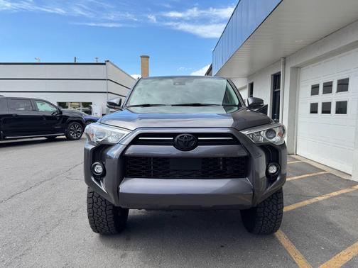 2022 Toyota 4Runner SR5 Premium